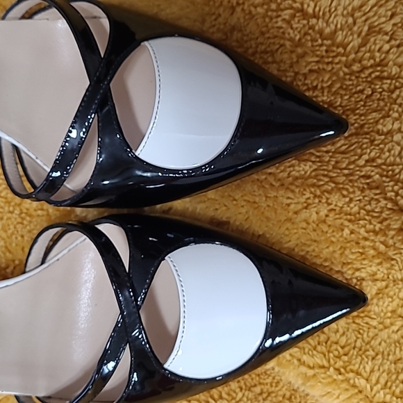 Like new Jimmy Choo Stilletos - Picture 3 of 6